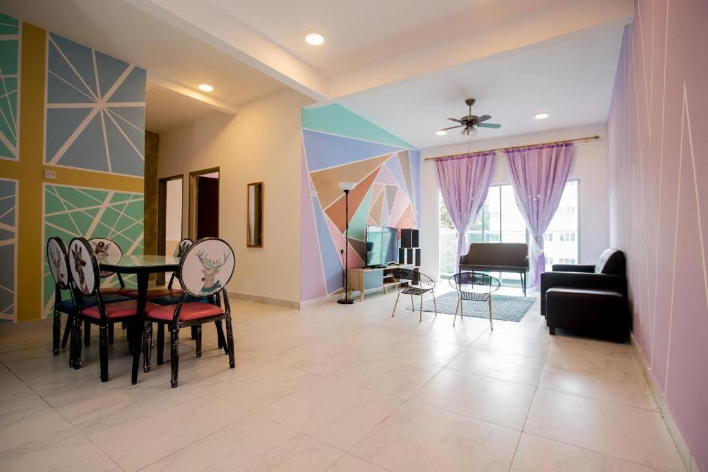 Icolor Home&Stay Ch6 Tanah Rata Exterior foto